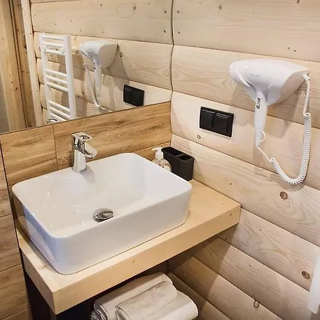 Z Jacuzzi Tatrzanskie Serce בקתה Czerwienne