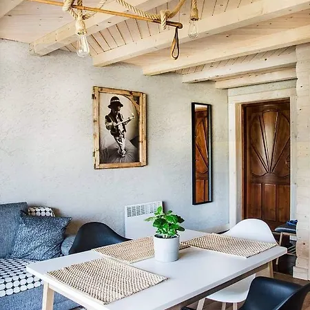 Z Jacuzzi Tatrzanskie Serce * Czerwienne