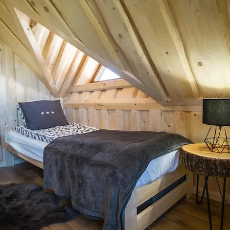 Z Jacuzzi Tatrzanskie Serce شاليه *