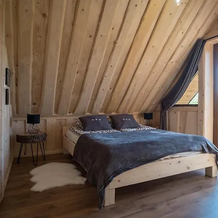 Z Jacuzzi Tatrzanskie Serce شاليه *