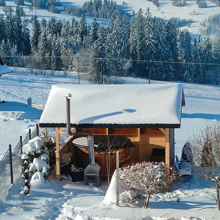 Z Jacuzzi Tatrzanskie Serce شاليه *