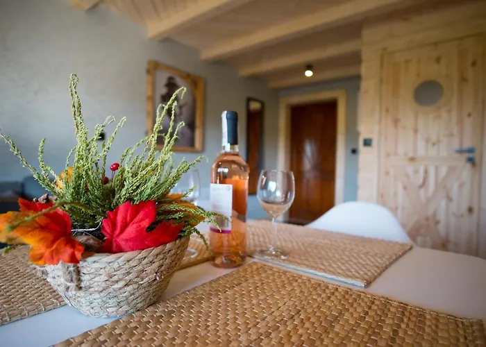 Z Jacuzzi Tatrzanskie Serce * Czerwienne